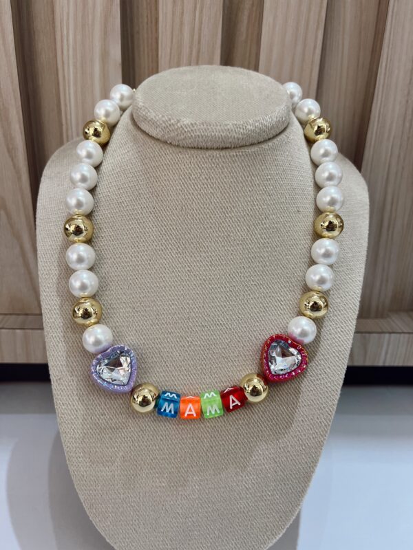 Collar perlas y balines mamá