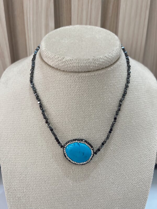 Collar colores y piedras - Imagen 5