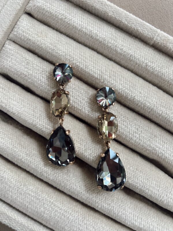 Zarcillo cristal negro