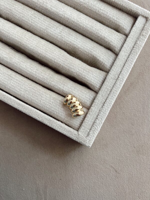 Earcuff dorado