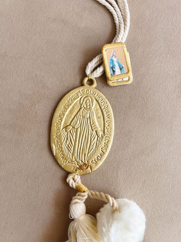 Bendición del hogar Milagrosa dorada - Imagen 2